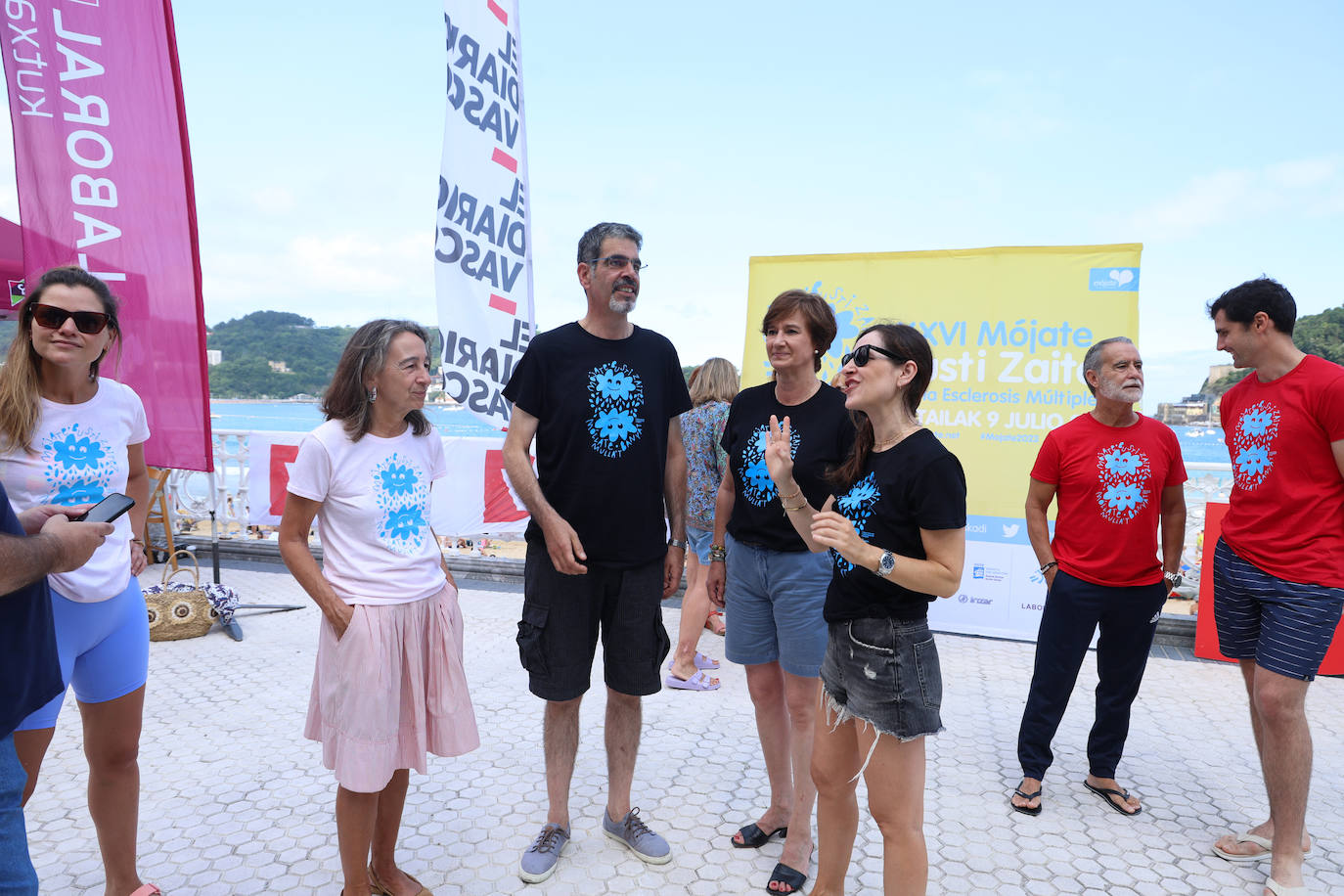 El baño más solidario por la esclerosis múltiple