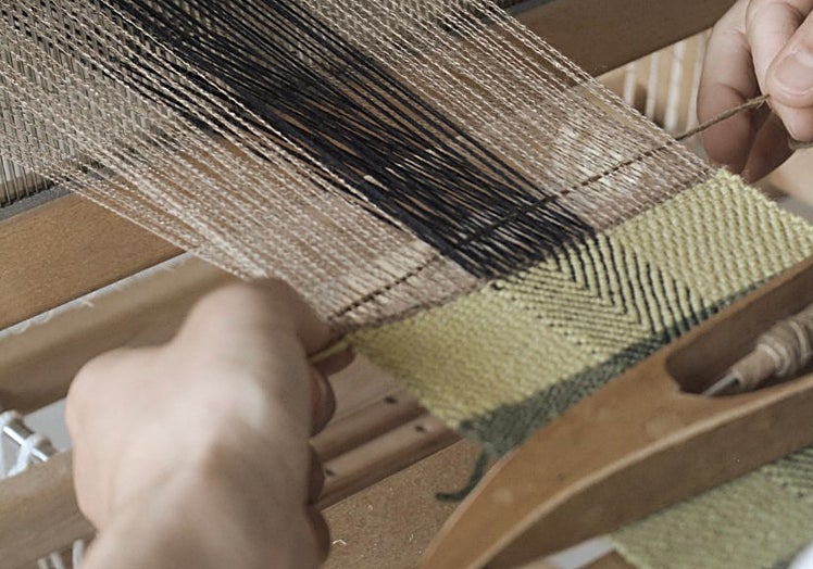 Detalle de uno de los telares de Larsson Textil