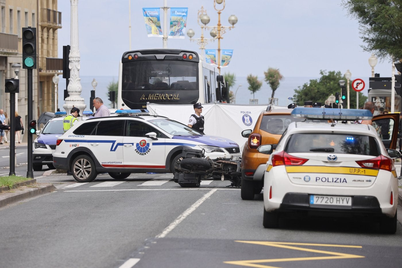 El accidente ocurrió en la avenida de Navarra en Donostia, frente al ambulatorio de Gros.