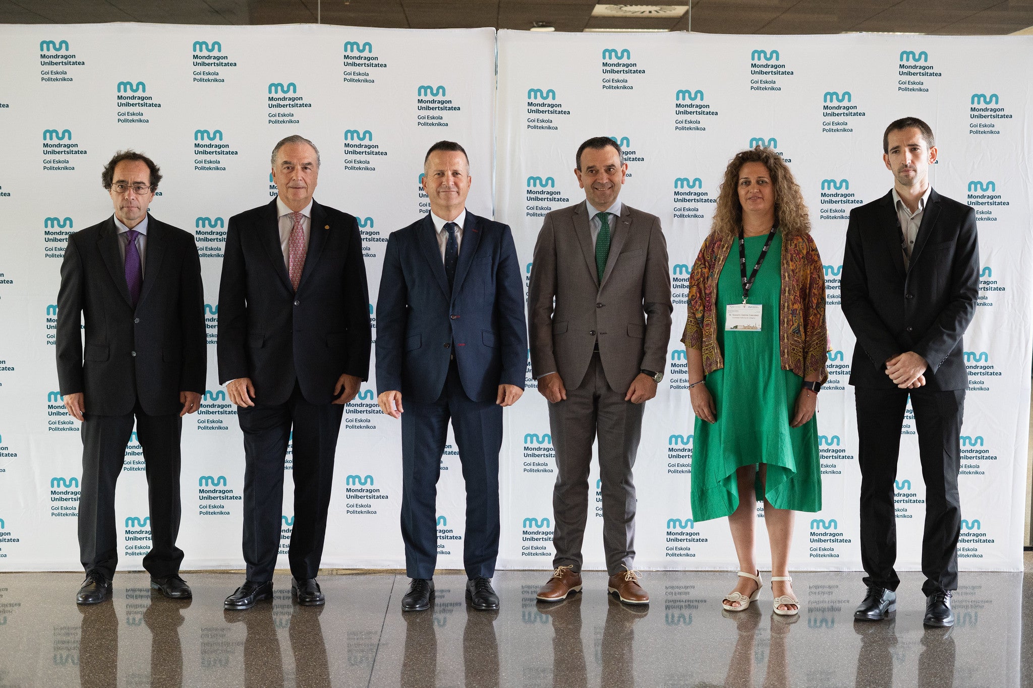 Kongresuko irekiera ekitaldian parte hartu zuten ordezkariak.