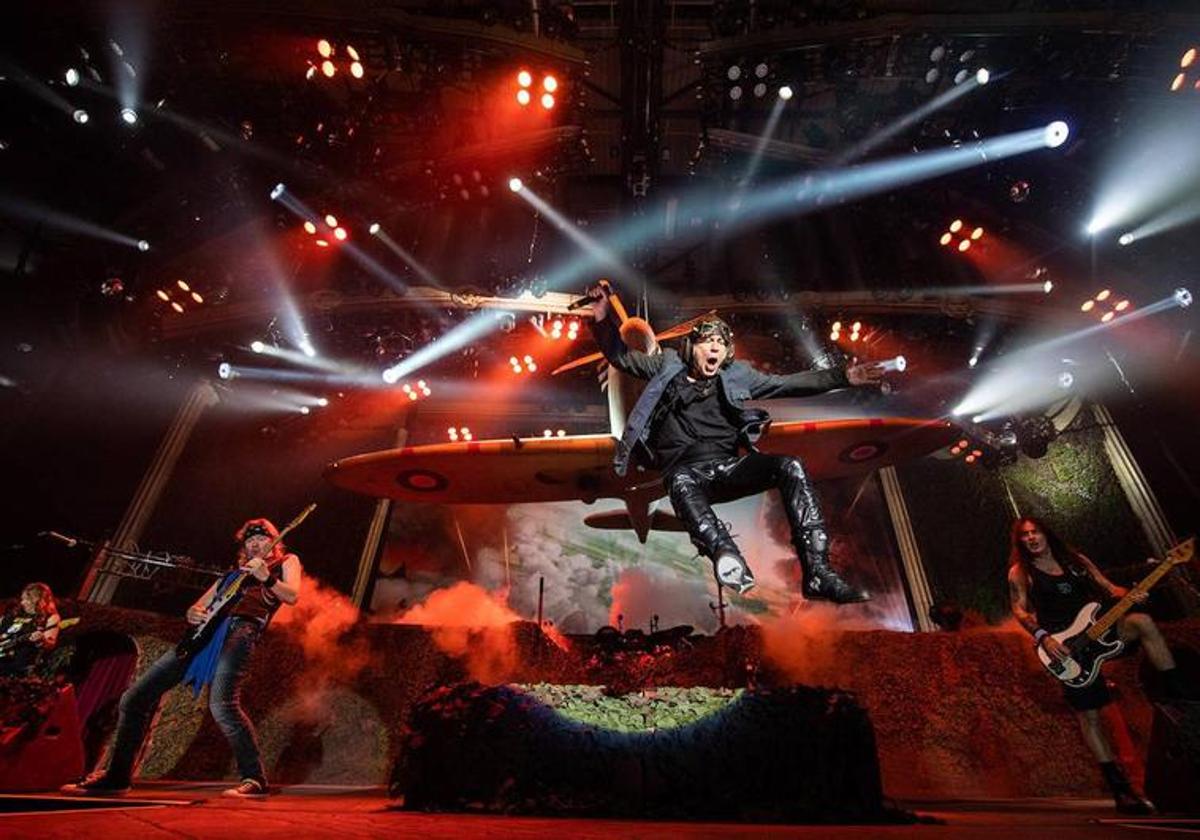 Iron Maiden durante un concierto en Tallin, Estonia, en 2018.