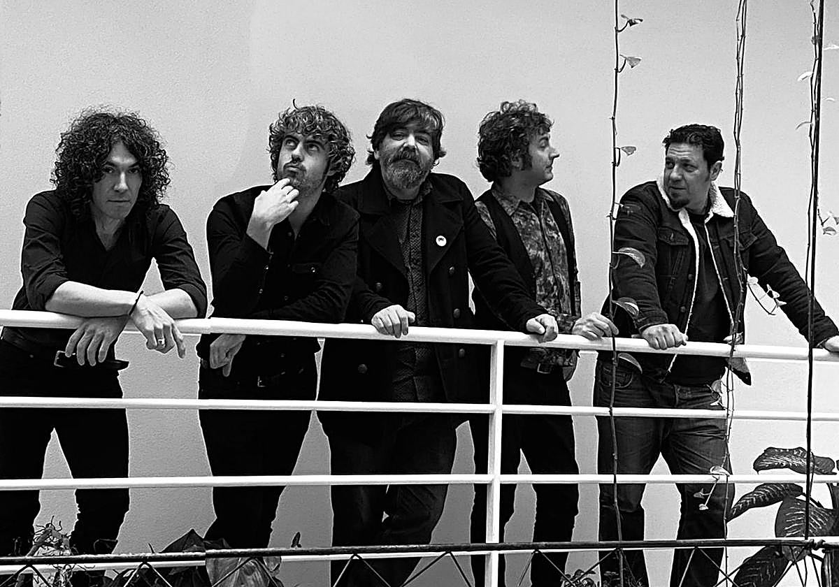 El quinteto vigués tuvo su punto de partida en 2014 y ha logrado un espacio reconocible en el panorama del folk, el pop y el rock.