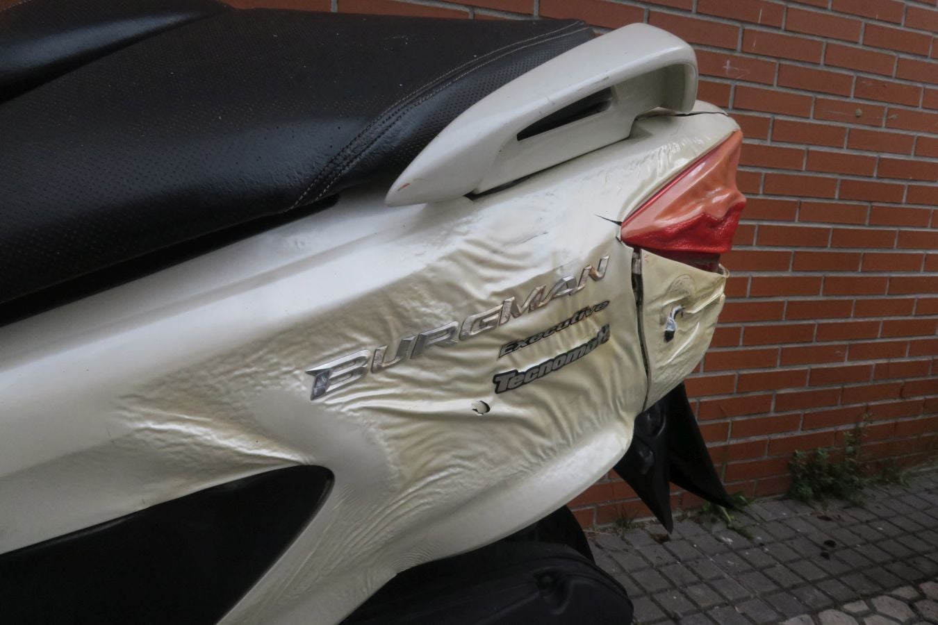 Nueve motos y un coche calcinados en San Sebastián