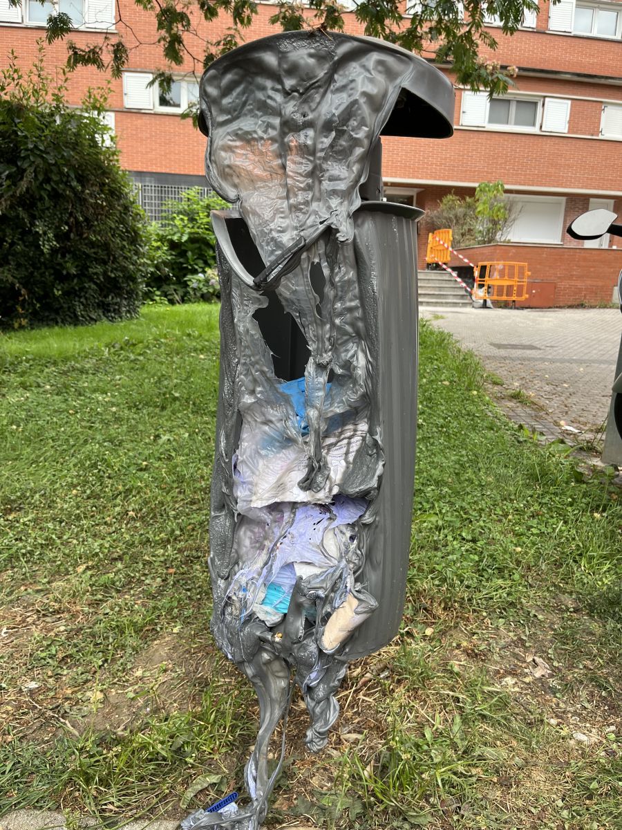 Nueve motos y un coche calcinados en San Sebastián