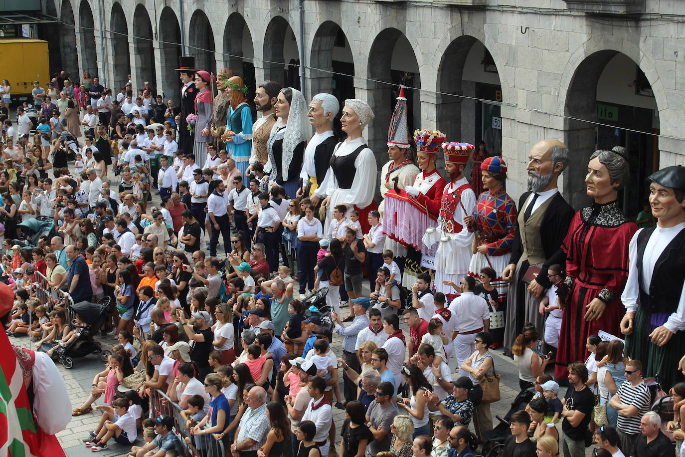 Los gigantes conquistan Azpeitia