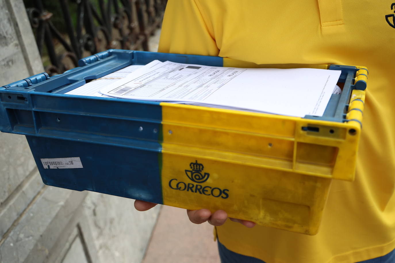 El voto por correo llega a las mesas