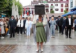 54 vueltas a la Kutxa en Hondarribia