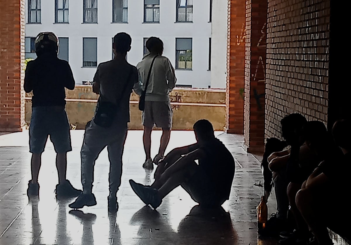 Trapicheo, litronas e insultos en Altza