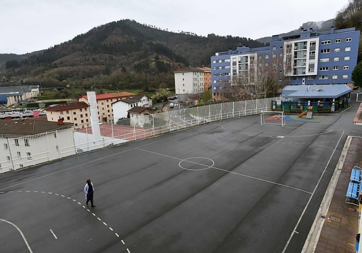 El colegio de Amaña es objeto de diversas reformas.