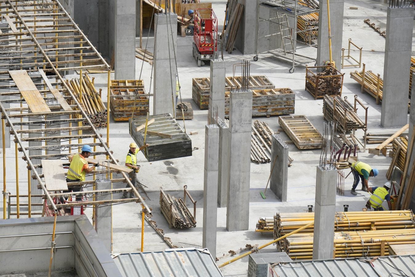 Así es la nueva plaza pública en la cubierta de la lonja de Pasaia