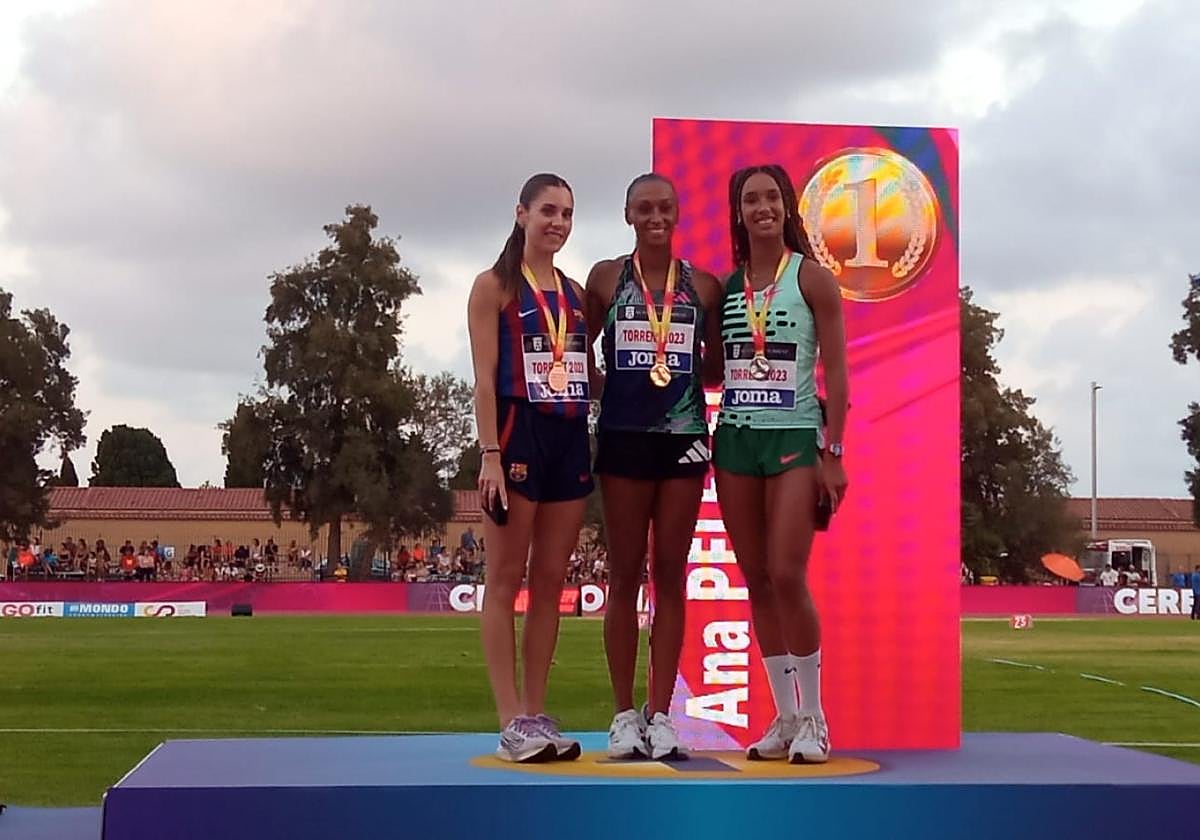 Tras la desgracia del sábado, María Vicente ha acabado segunda este domingo en el triple, solo tras Ana Peleteiro.