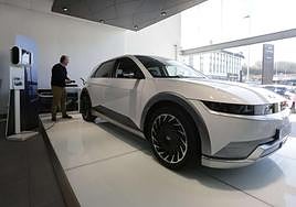 La venta de coches eléctricos crece un 66% en lo que va de año en Gipuzkoa.
