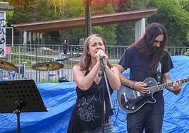 El grupo Iluna fue el único que pudo actuar.