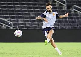 Brais realiza un disparo a portería.