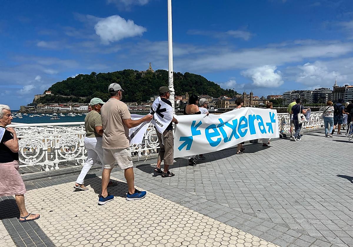 Concentración de Etxerat este domingo en la playa de La Concha en Donostia