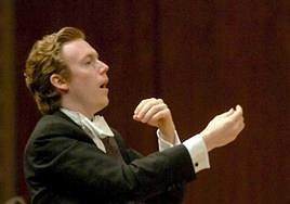 El británico Daniel Harding dirige hoy en el Kursaal.