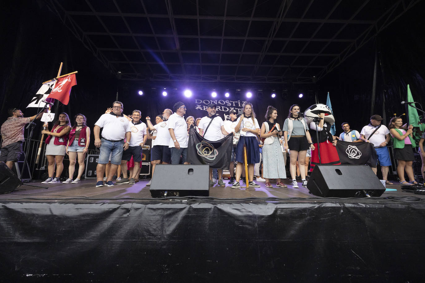 Los Piratak asaltan el puerto de Donosti