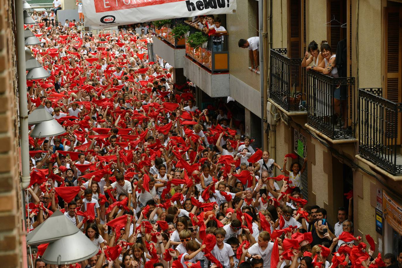 El chupinazo de Deba, en imágenes