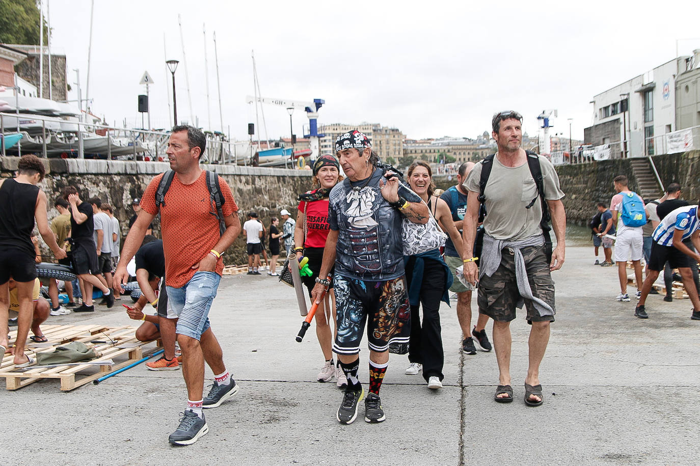 Los piratas ultiman su abordaje