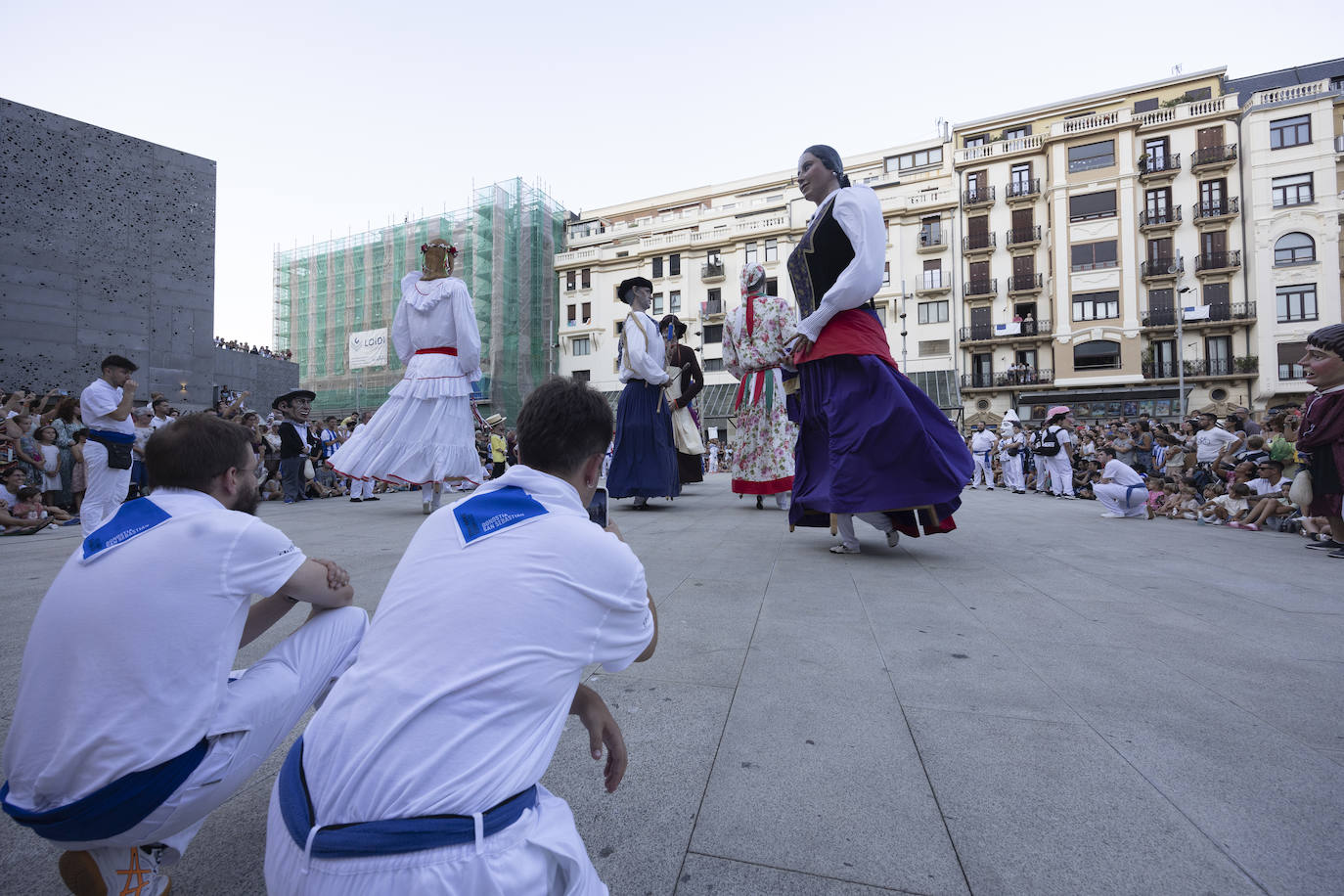 &#039;Agur asteari&#039;