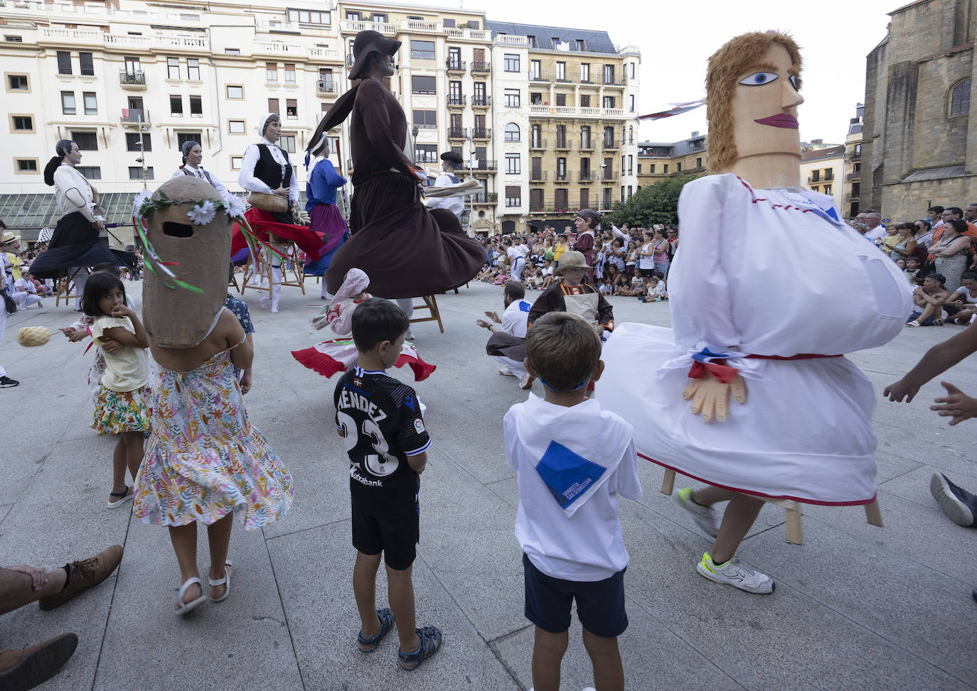 &#039;Agur asteari&#039;