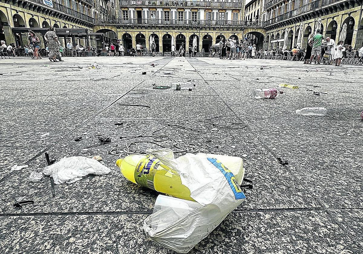 112 toneladas de residuos se recogieron en las calles en la última semana, 4 menos que en 2022.