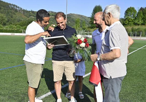Imagen del homenaje en Elgoibar