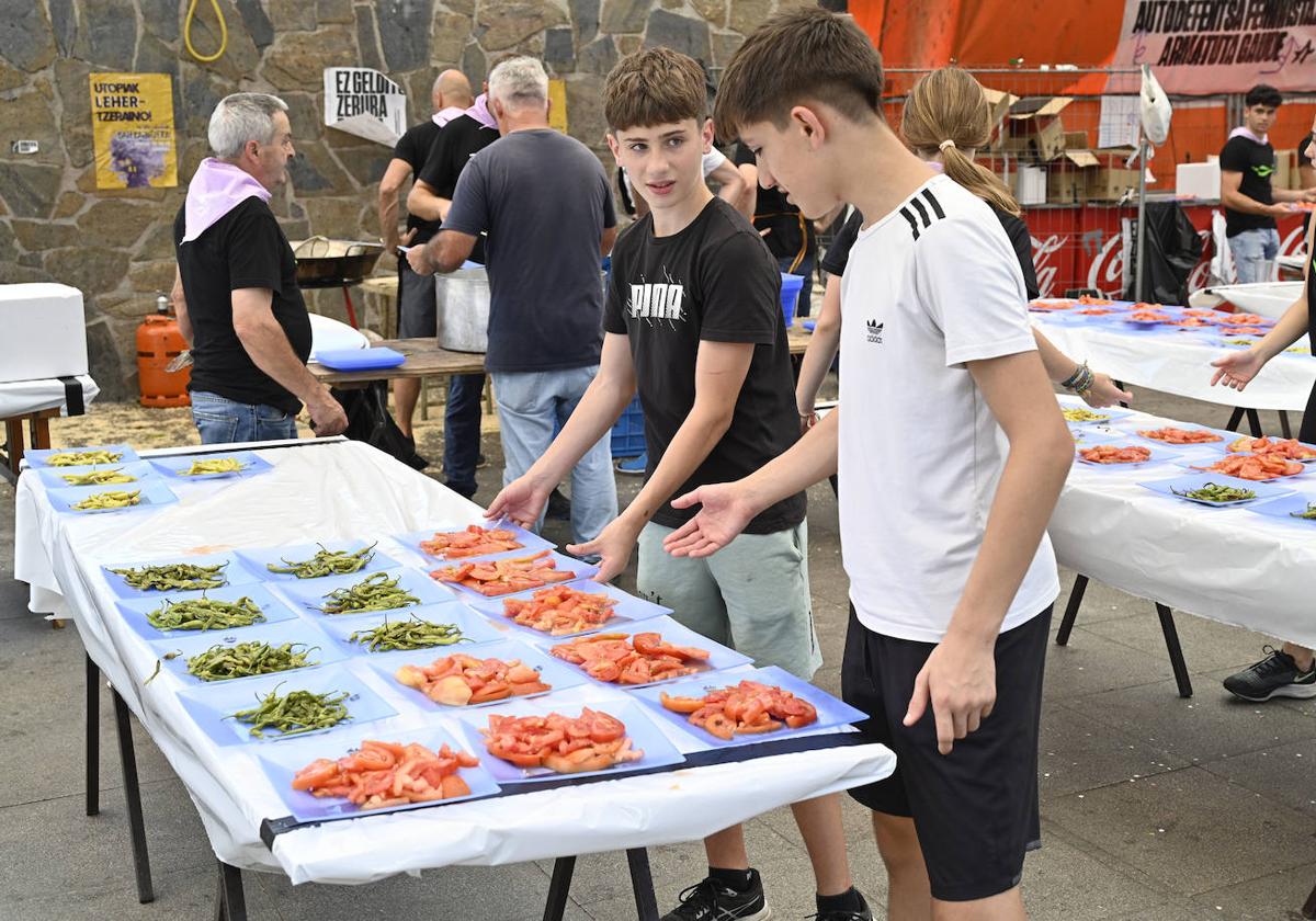 Las mejores imágenes de la degustación de piparras en Ibarra