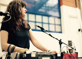 Ainara LeGardon artista.