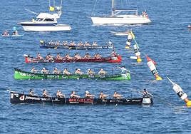 Hibaika, Hondarribia, Cabo da Cruz y Tirán toman la salida en una regata de la Liga Euskotren.