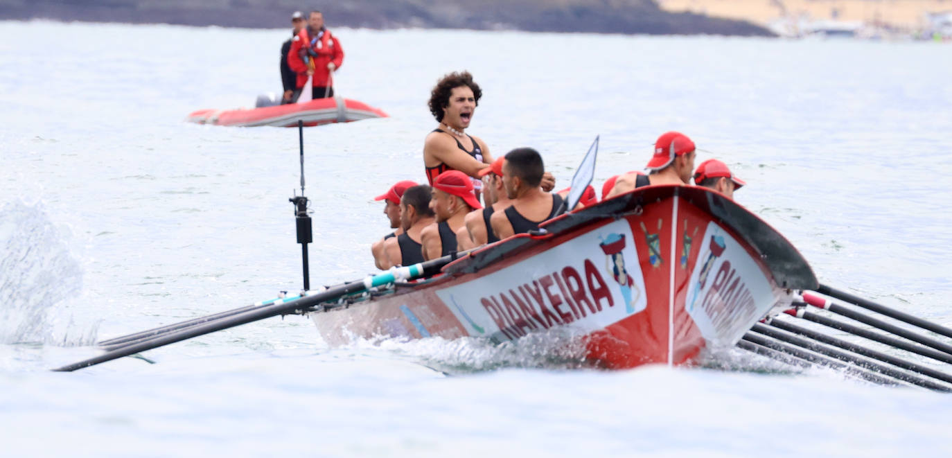 Las mejores imágenes de la regata masculina