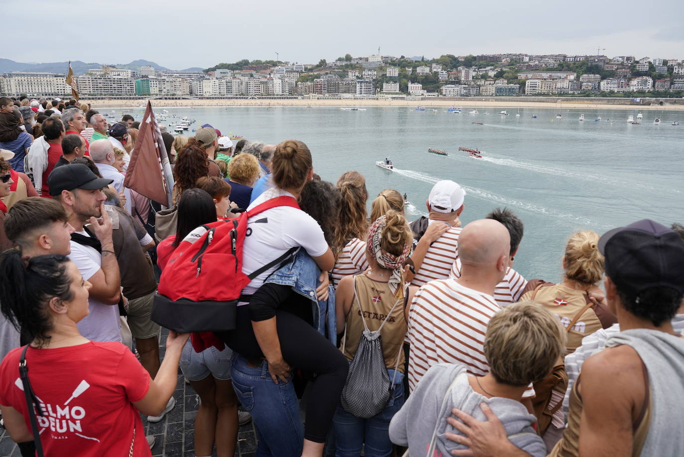 Gran ambiente en Donostia en la primera jornada de la Bandera de La Concha