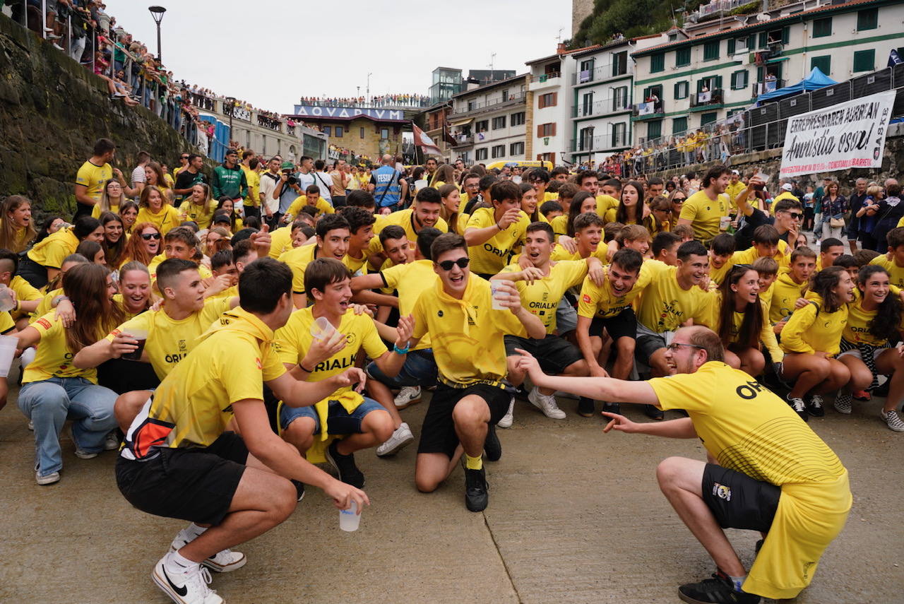 Gran ambiente en Donostia en la primera jornada de la Bandera de La Concha