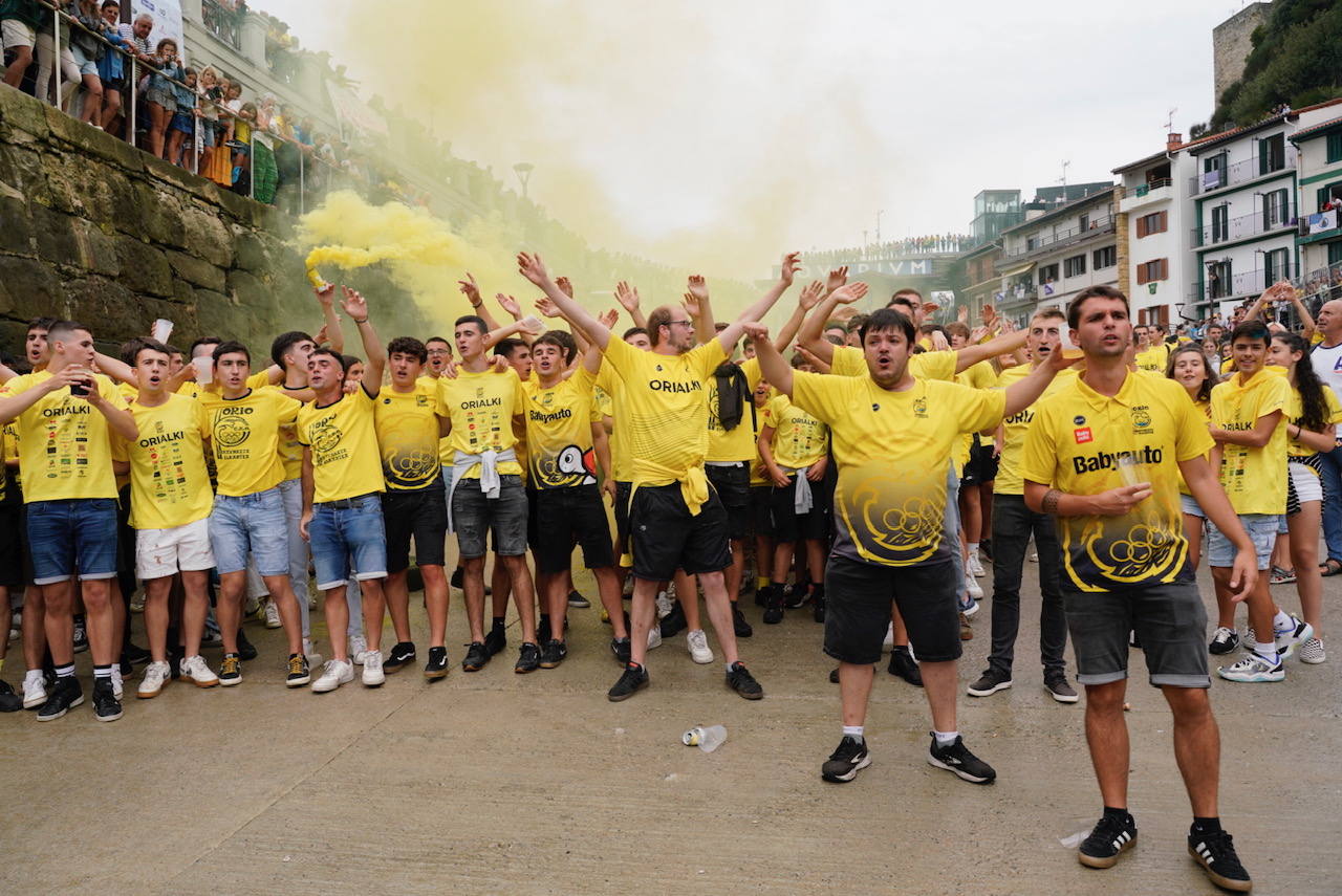 Gran ambiente en Donostia en la primera jornada de la Bandera de La Concha