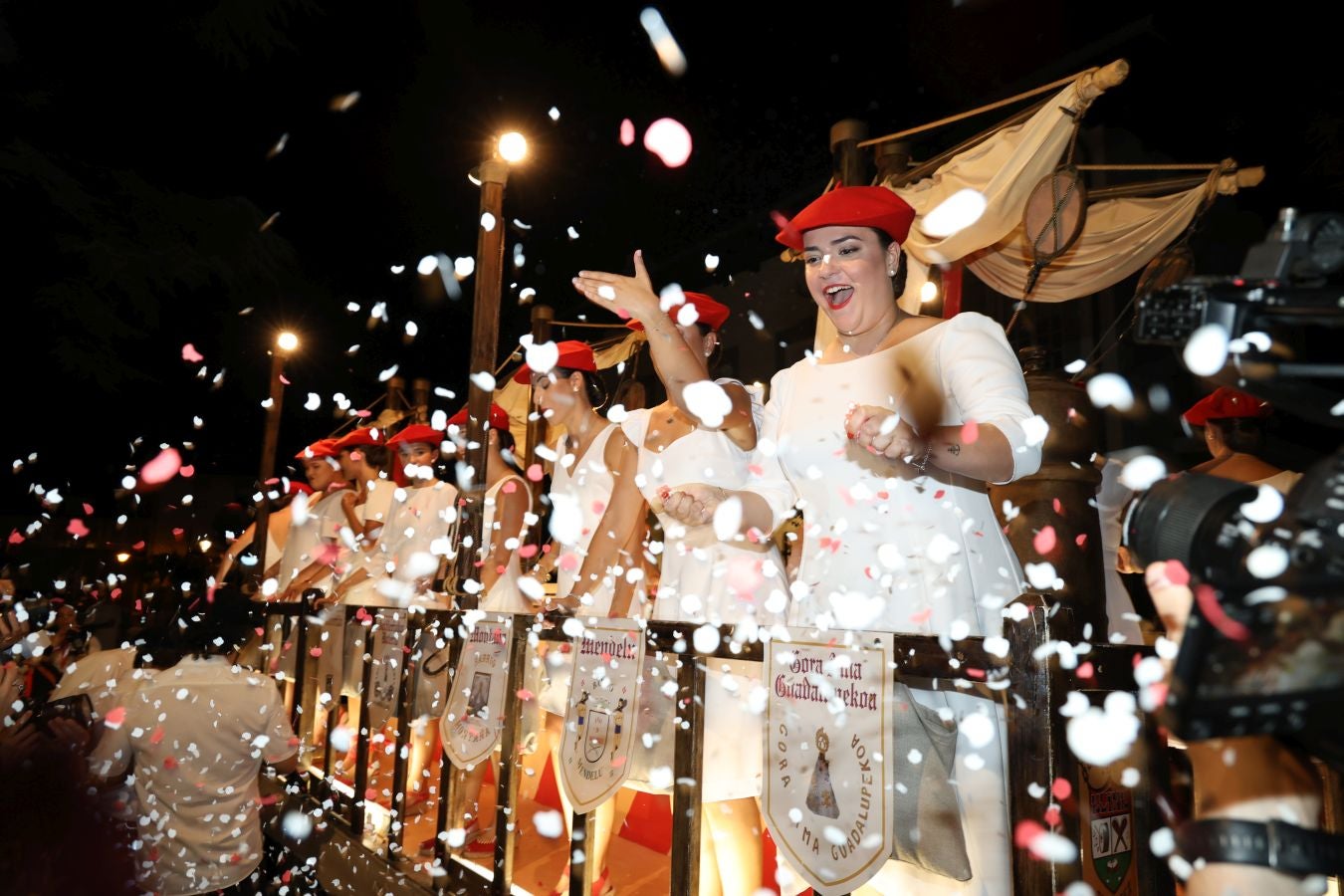 La presentación de las cantineras, en imágenes