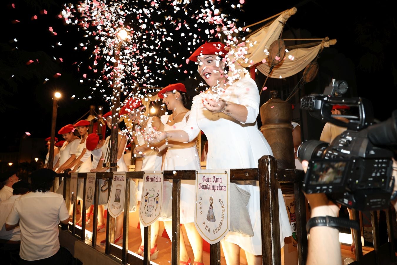 La presentación de las cantineras, en imágenes