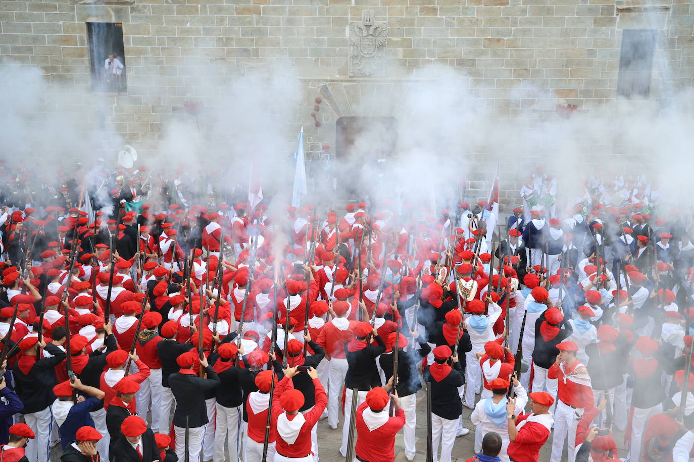 El Alarde de Hondarribia recorre las calles