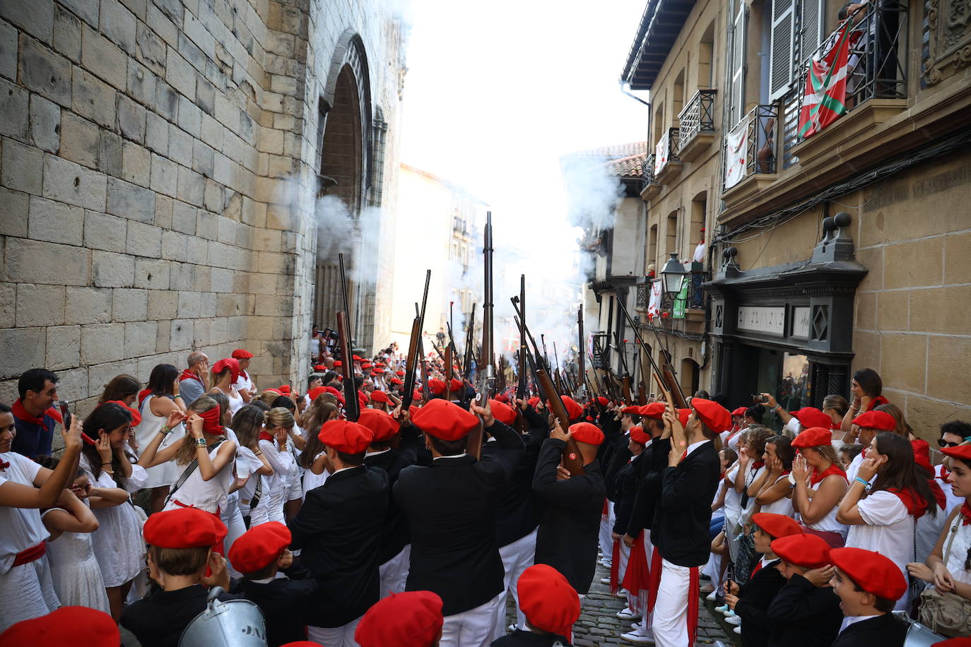 El Alarde de Hondarribia recorre las calles