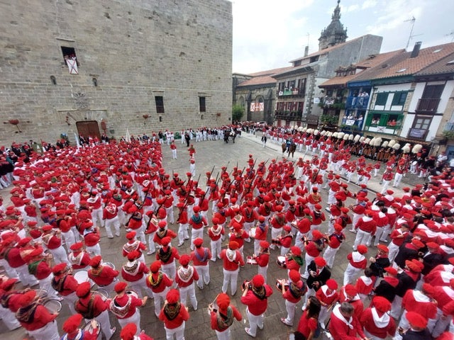 El Alarde de Hondarribia recorre las calles