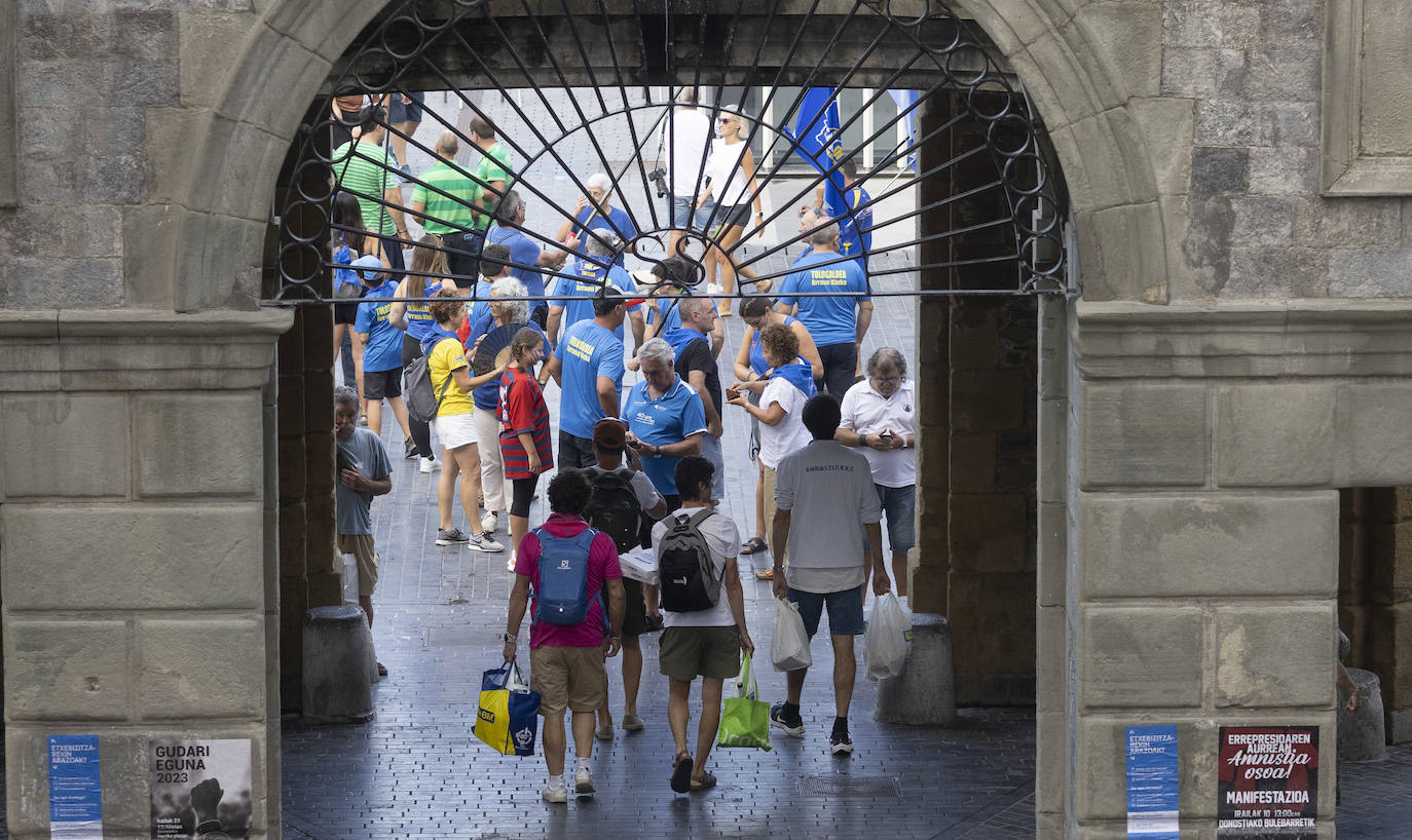Las aficiones toman Donostia en el gran día del remo