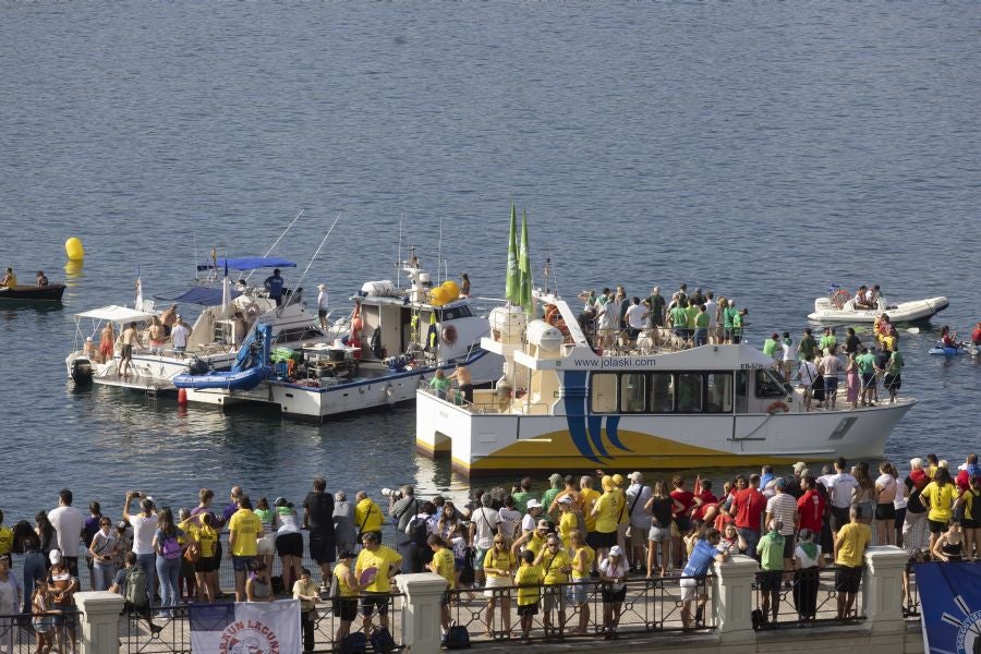 Las aficiones toman Donostia en el gran día del remo