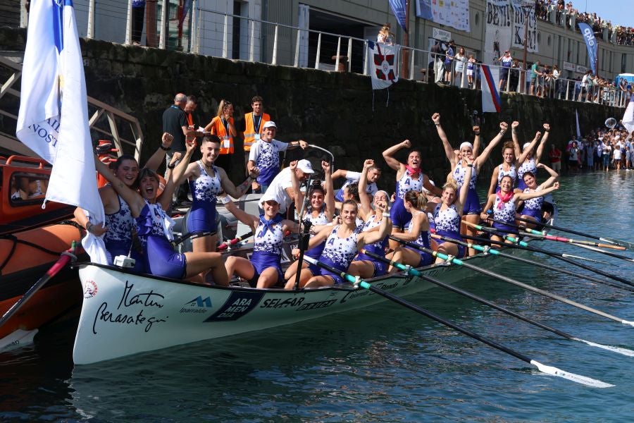 Arraun Lagunak celebra su victoria