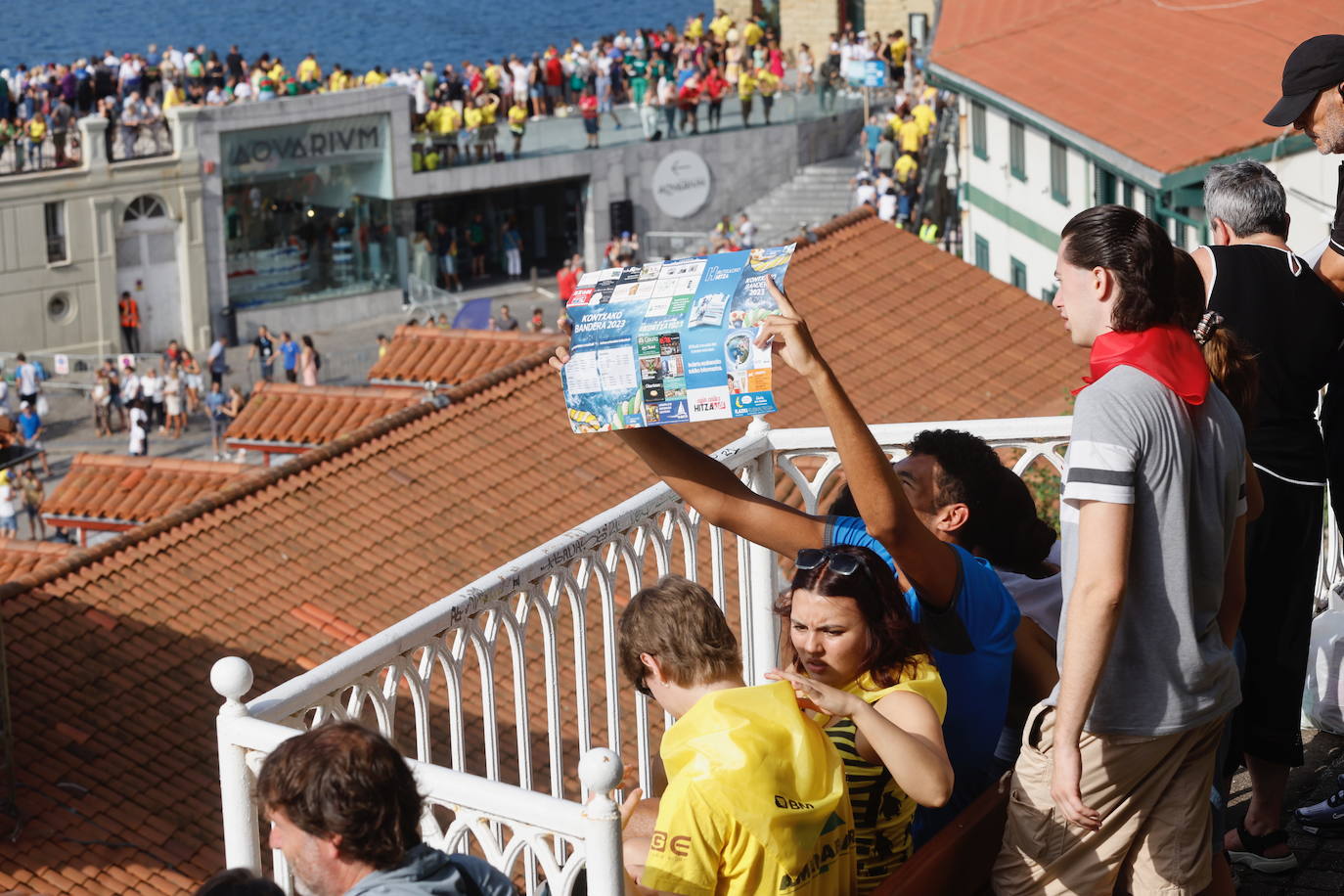 Las aficiones toman Donostia en el gran día del remo