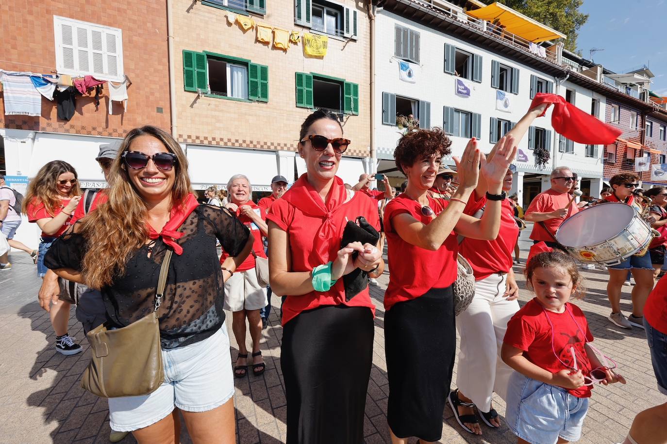 Las aficiones toman Donostia en el gran día del remo