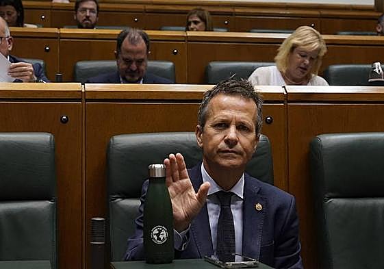 Bildarratz, en la sesión del Parlamento Vasco.