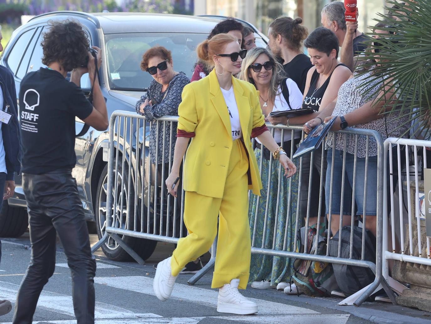 Jessica Chastain ilumina Donostia con su glamour reivindicativo