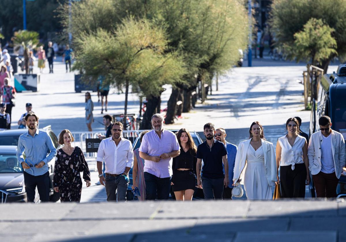 El equipo de la película 'MMXX', a su llegada al Kursaal ayer por la tarde.