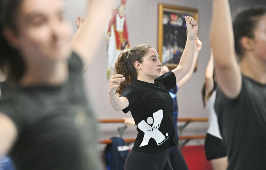 Los dantzaris de Gero Axular, listos para su aventura