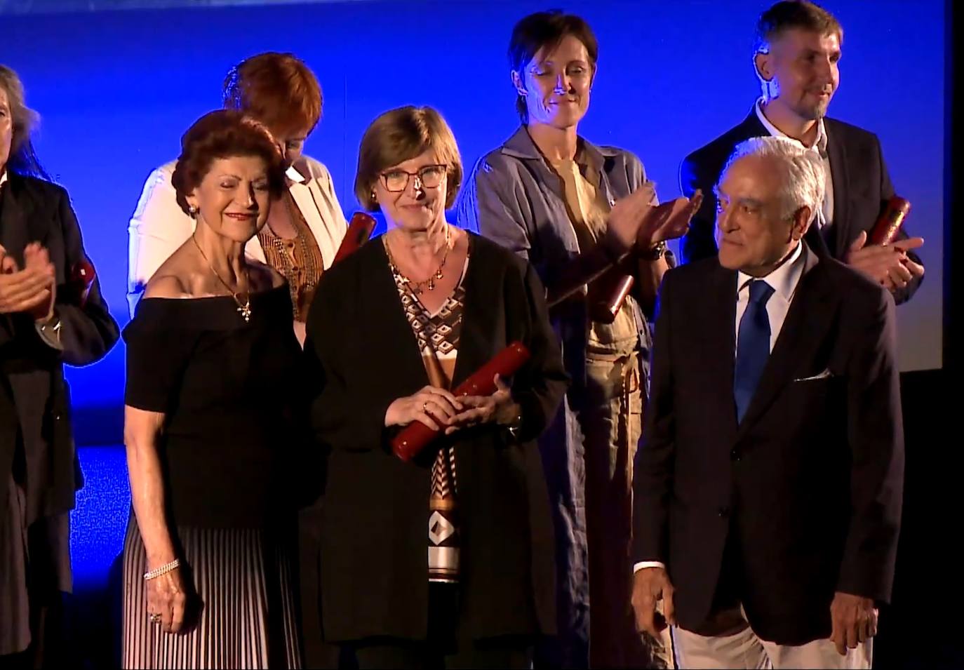 Gabriela Vives recoge el Premio Europeo de Patrimonio en el Palazzo del Cinema en Venecia.