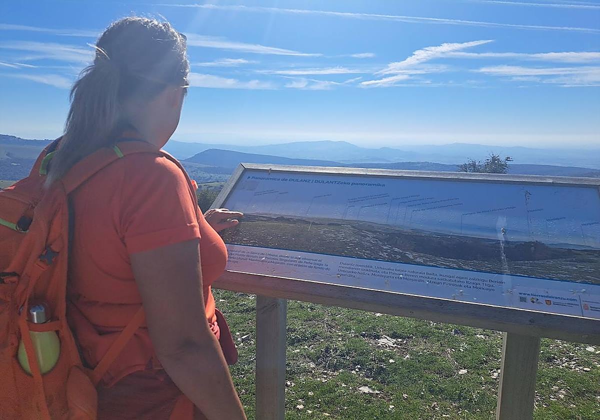 La calma de la cima nos invita a disfrutar de las vistas.